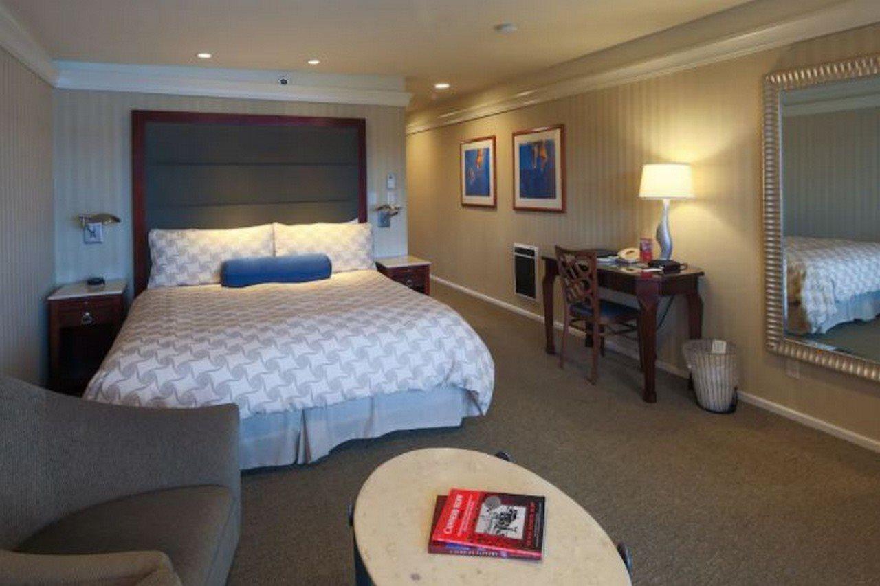 Monterey Bay Inn Екстериор снимка