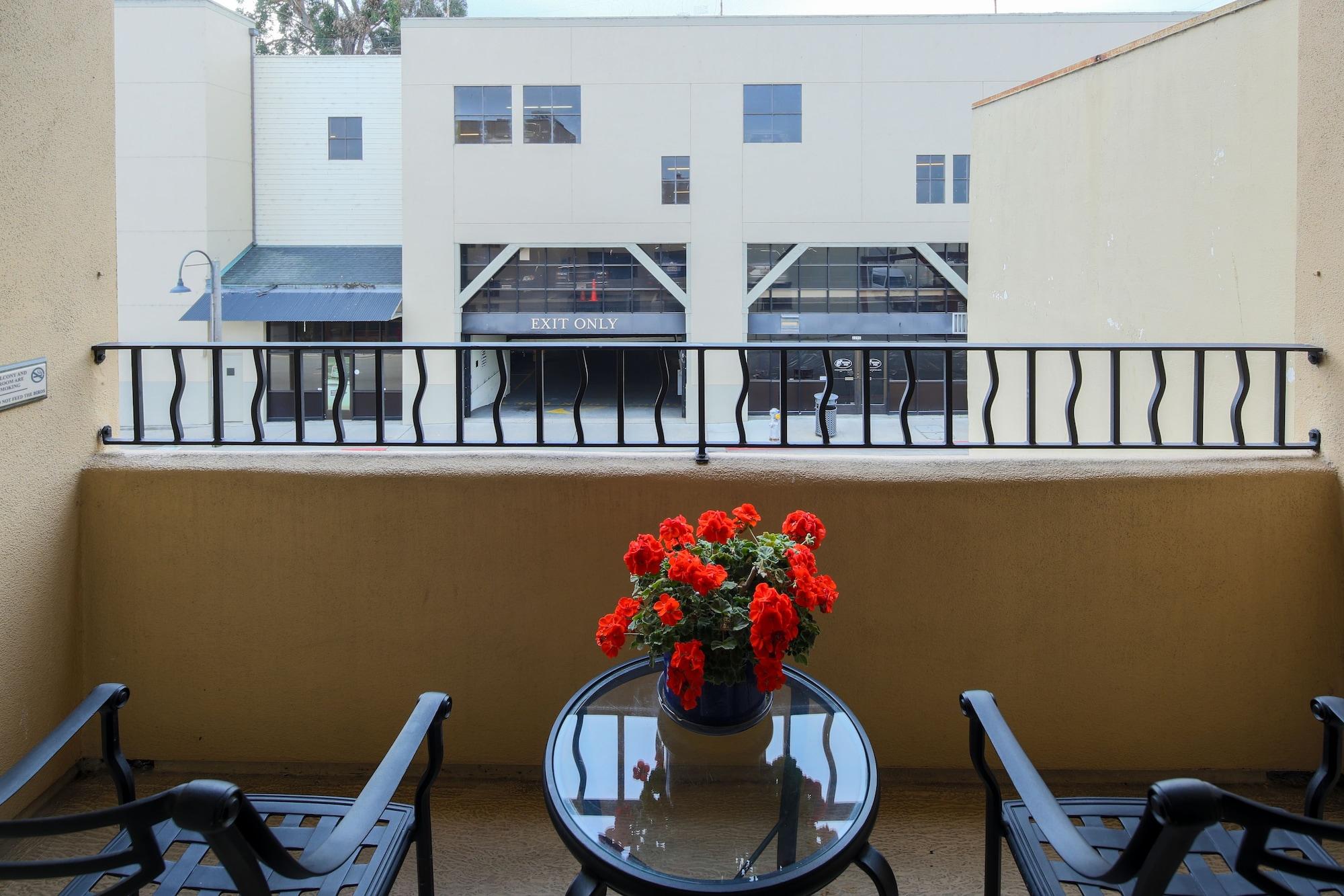 Monterey Bay Inn Екстериор снимка